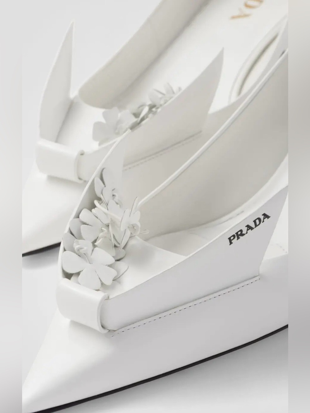 PRADA Bunny Brushed Leather Kitten Heel Pumps Floral Appliqués Size 39 White - Picture 5 of 10